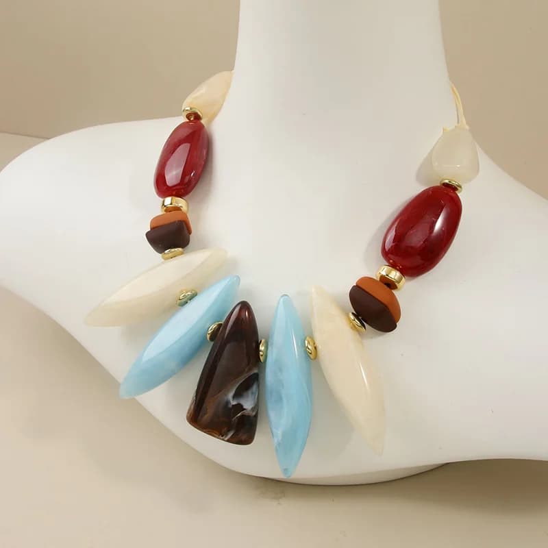 Oversized Irregular Resin Choker Necklace