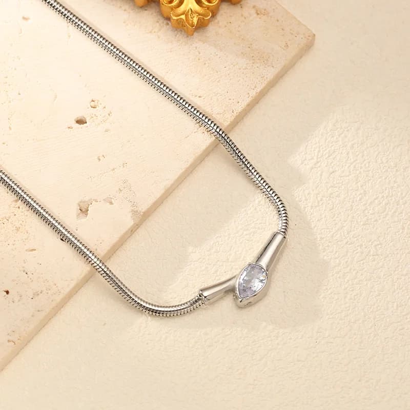Snakehead Zircon Necklace, Silver Color